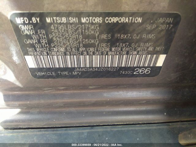 Photo 8 VIN: JA4AD3A34JZ016227 - MITSUBISHI OUTLANDER 