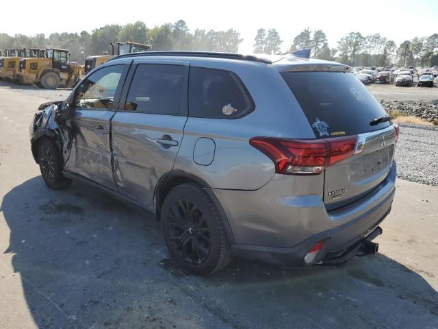 Photo 2 VIN: JA4AD3A34JZ018608 - MITSUBISHI OUTLANDER 