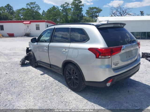 Photo 2 VIN: JA4AD3A34JZ020066 - MITSUBISHI OUTLANDER 