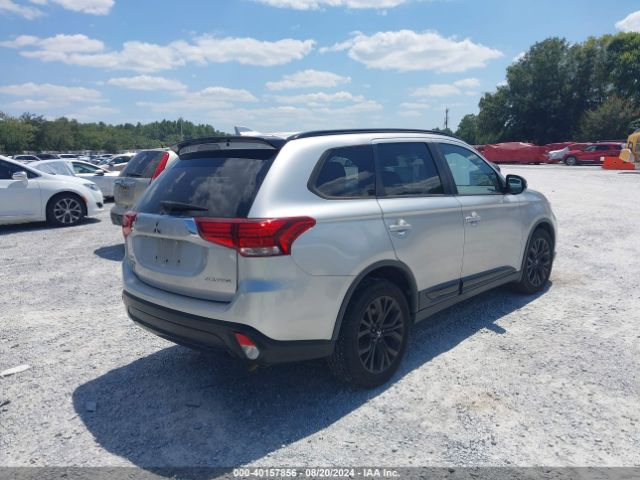 Photo 3 VIN: JA4AD3A34JZ020066 - MITSUBISHI OUTLANDER 