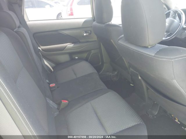 Photo 7 VIN: JA4AD3A34JZ020066 - MITSUBISHI OUTLANDER 