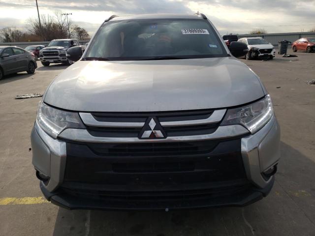 Photo 4 VIN: JA4AD3A34JZ022688 - MITSUBISHI OUTLANDER 