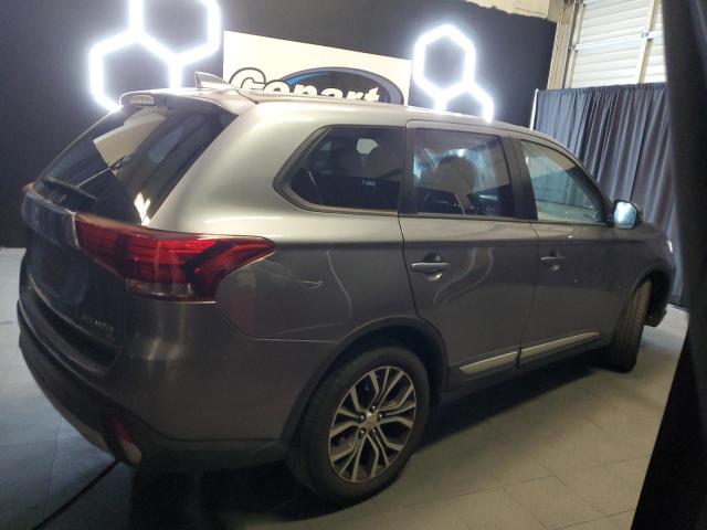 Photo 2 VIN: JA4AD3A34JZ023615 - MITSUBISHI OUTLANDER 