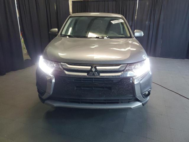 Photo 4 VIN: JA4AD3A34JZ023615 - MITSUBISHI OUTLANDER 