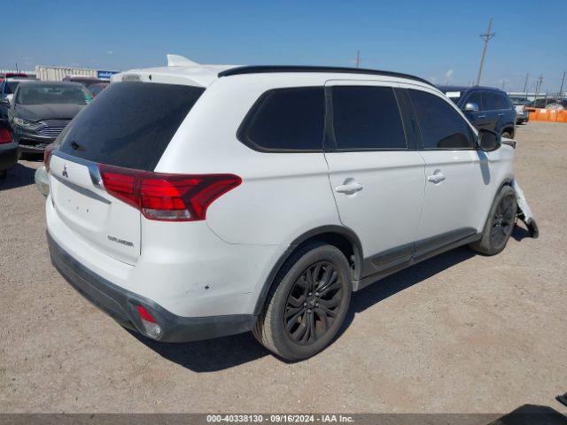 Photo 3 VIN: JA4AD3A34JZ030712 - MITSUBISHI OUTLANDER 