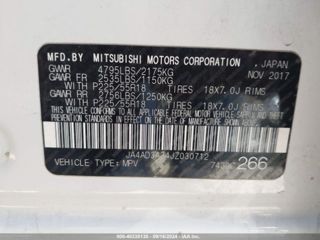 Photo 8 VIN: JA4AD3A34JZ030712 - MITSUBISHI OUTLANDER 