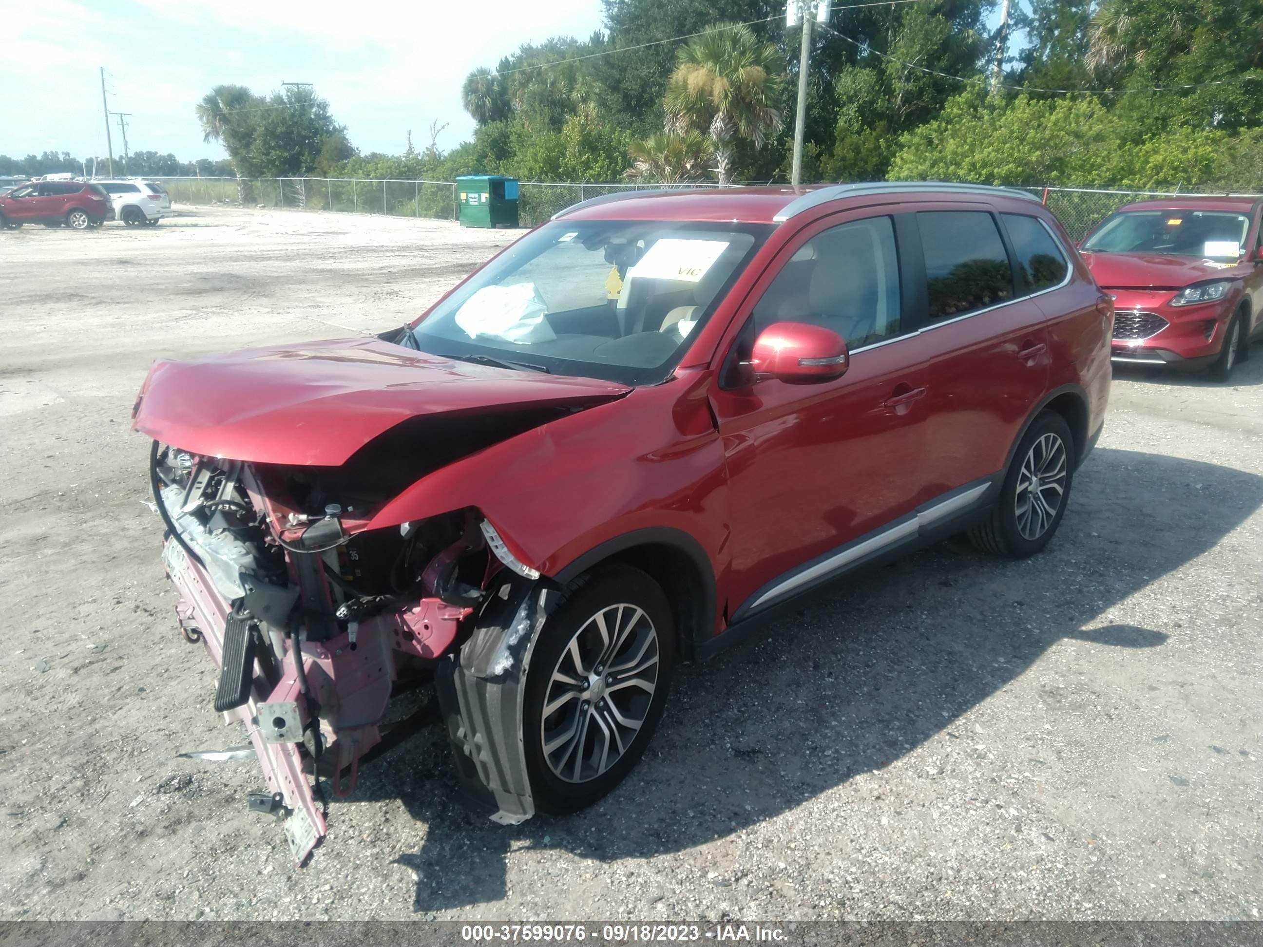 Photo 1 VIN: JA4AD3A34JZ032606 - MITSUBISHI OUTLANDER 