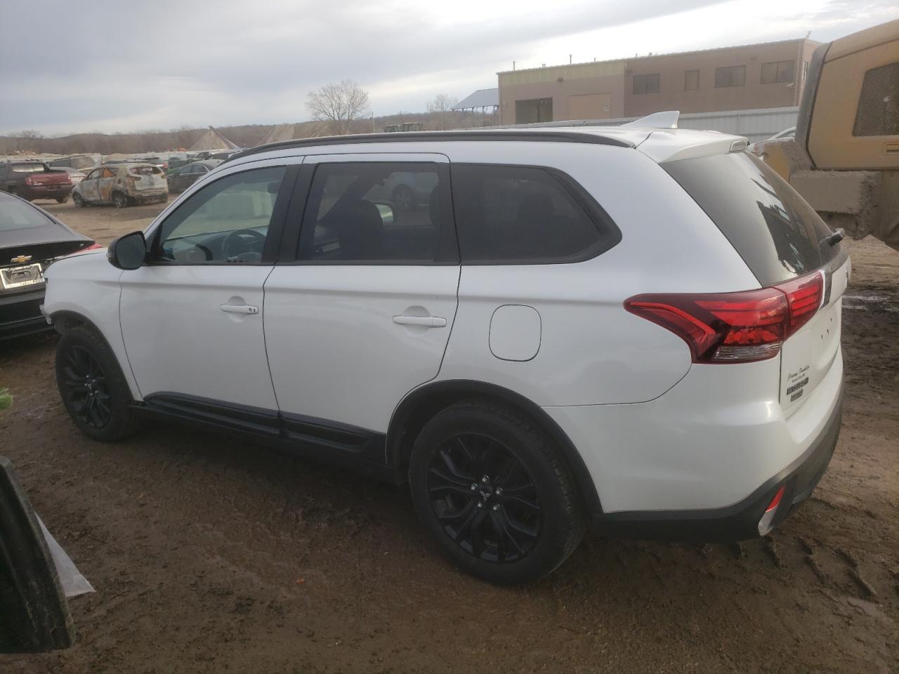 Photo 1 VIN: JA4AD3A34JZ060728 - MITSUBISHI OUTLANDER 