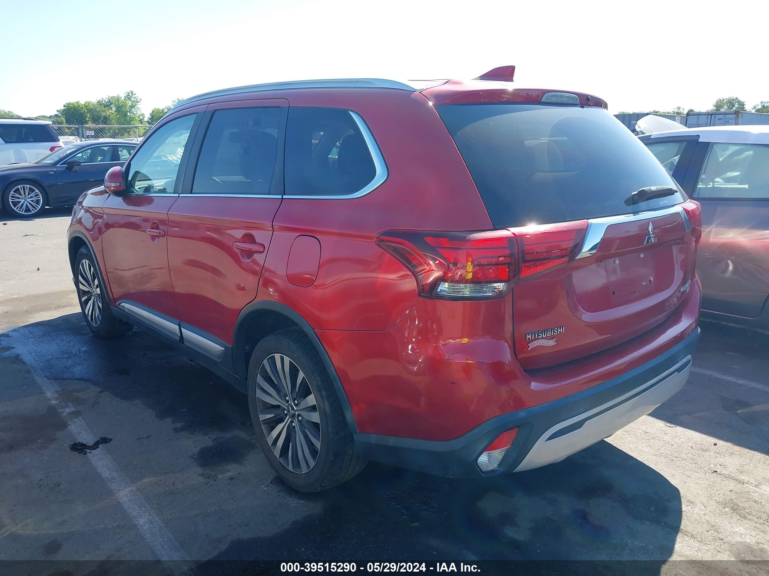 Photo 2 VIN: JA4AD3A34KZ034647 - MITSUBISHI OUTLANDER 