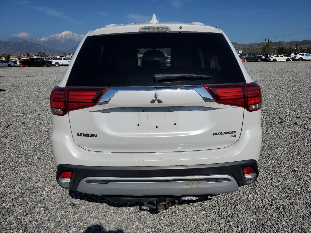 Photo 5 VIN: JA4AD3A34KZ039041 - MITSUBISHI OUTLANDER 