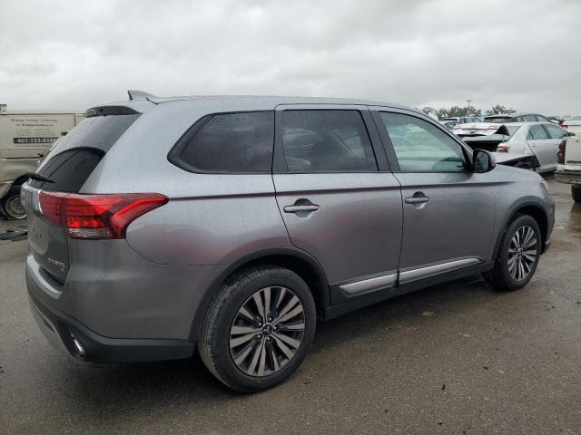 Photo 2 VIN: JA4AD3A34KZ055823 - MITSUBISHI OUTLANDER 