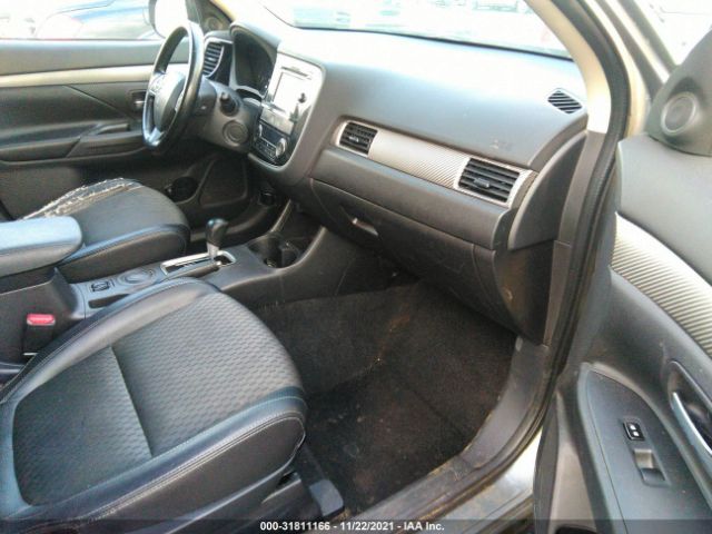 Photo 4 VIN: JA4AD3A35FZ010167 - MITSUBISHI OUTLANDER 