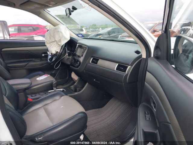 Photo 4 VIN: JA4AD3A35GZ003396 - MITSUBISHI OUTLANDER 