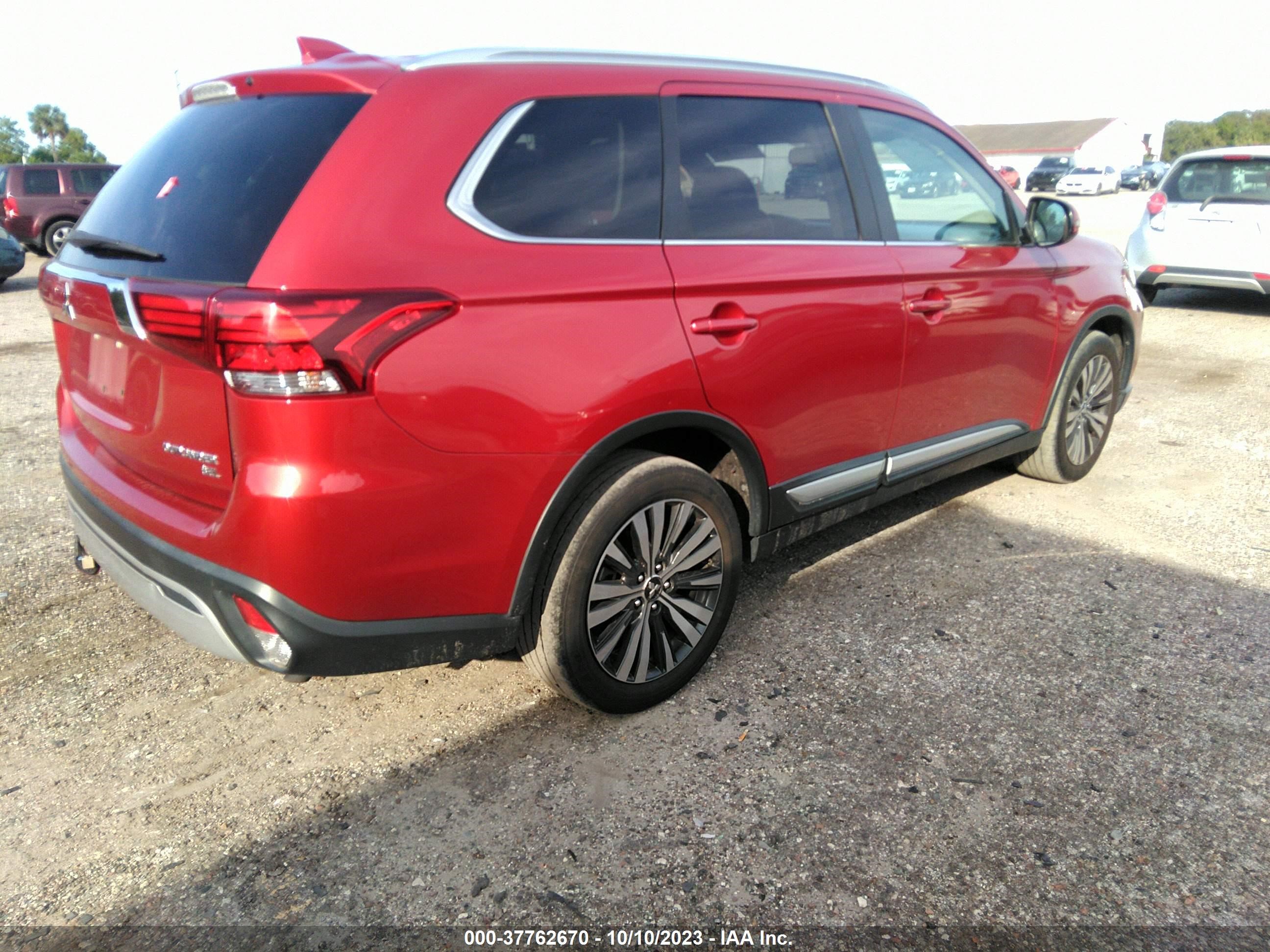 Photo 3 VIN: JA4AD3A35KZ024886 - MITSUBISHI OUTLANDER 