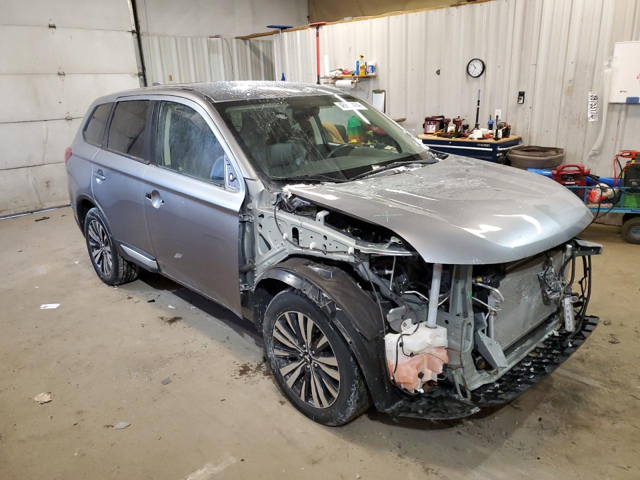 Photo 3 VIN: JA4AD3A35KZ041218 - MITSUBISHI OUTLANDER 