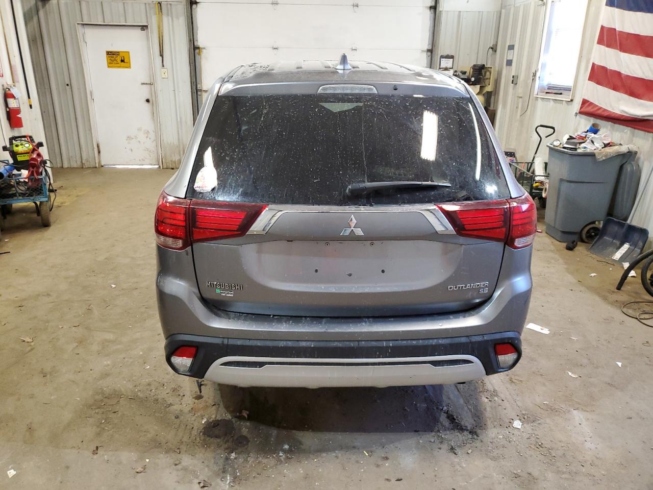 Photo 5 VIN: JA4AD3A35KZ041218 - MITSUBISHI OUTLANDER 