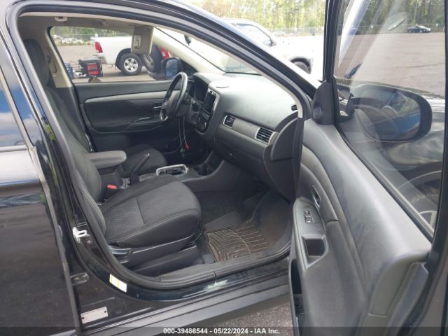 Photo 4 VIN: JA4AD3A36GZ010728 - MITSUBISHI OUTLANDER 