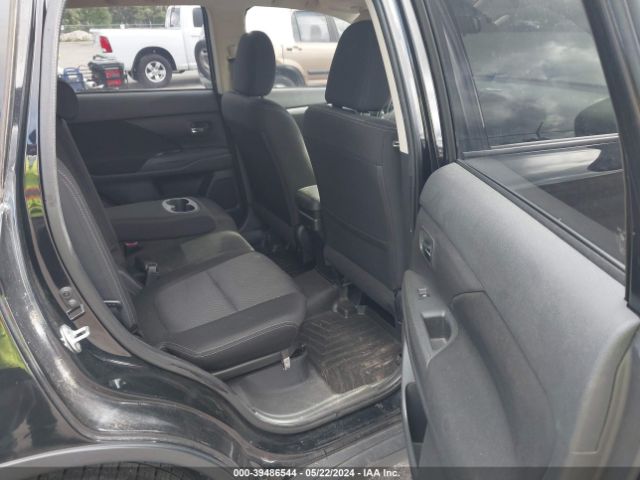 Photo 7 VIN: JA4AD3A36GZ010728 - MITSUBISHI OUTLANDER 