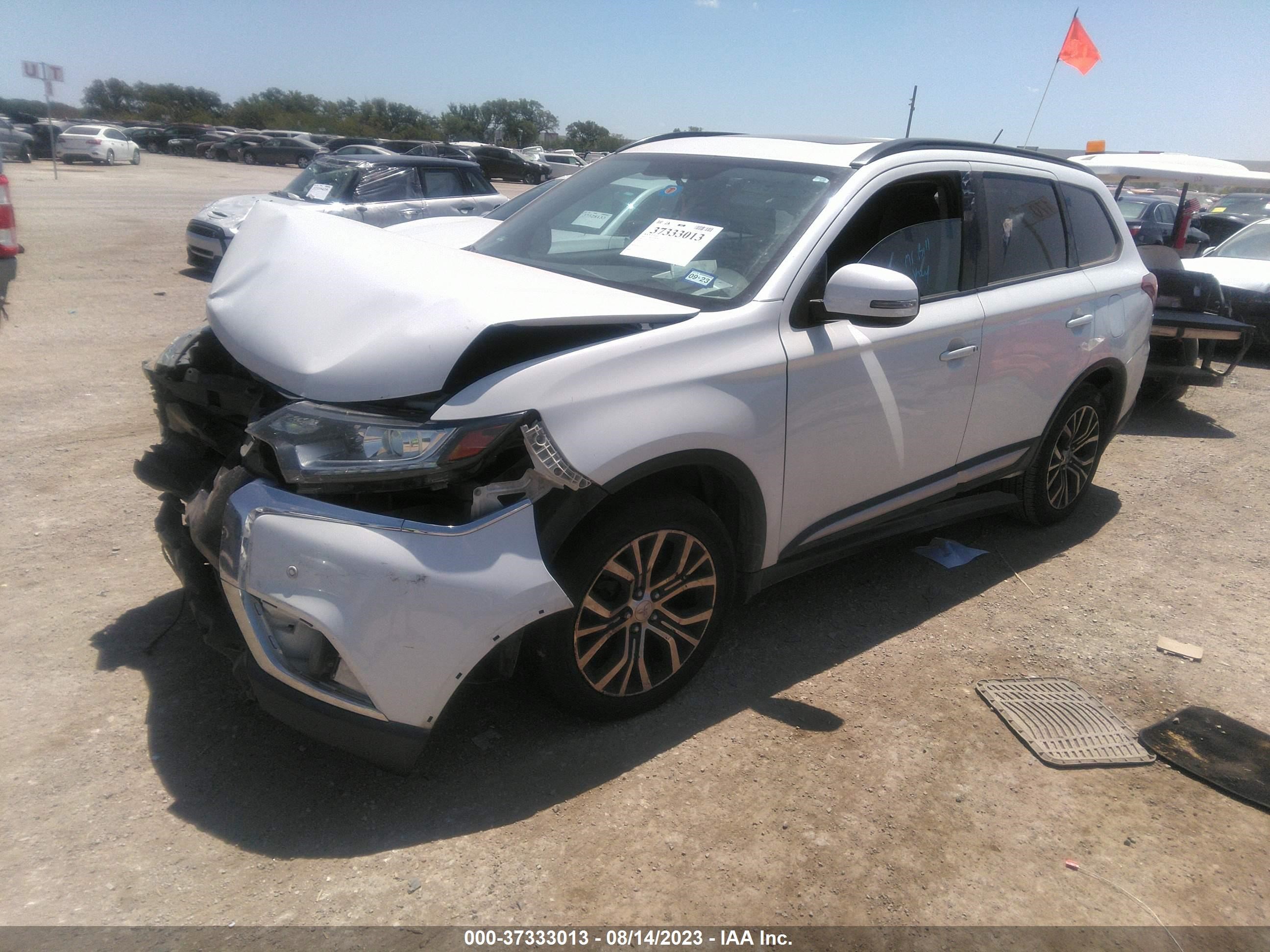 Photo 1 VIN: JA4AD3A36GZ062022 - MITSUBISHI OUTLANDER 