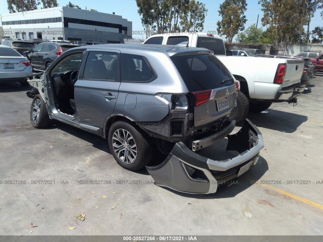 Photo 2 VIN: JA4AD3A36HZ058327 - MITSUBISHI OUTLANDER 