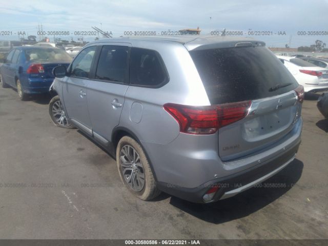 Photo 2 VIN: JA4AD3A36HZ059607 - MITSUBISHI OUTLANDER 