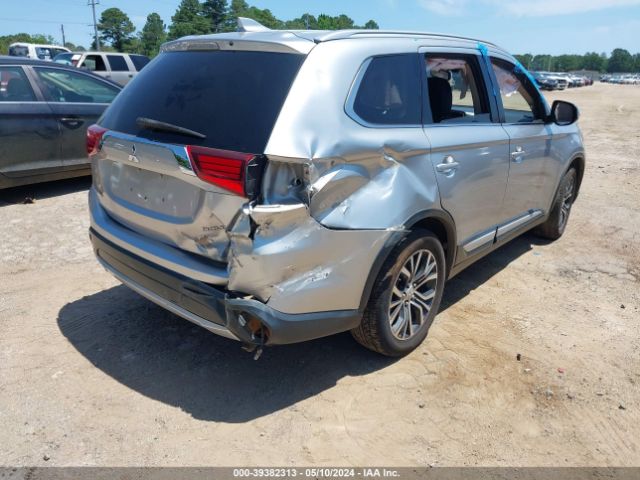 Photo 3 VIN: JA4AD3A36JZ000322 - MITSUBISHI OUTLANDER 