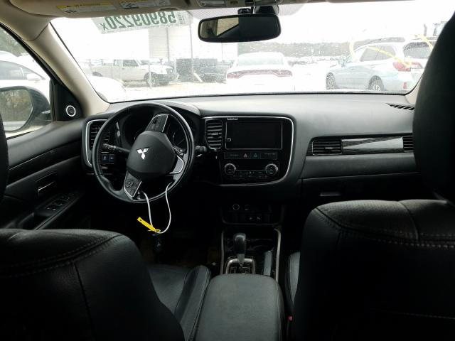 Photo 8 VIN: JA4AD3A36JZ003401 - MITSUBISHI OUTLANDER 