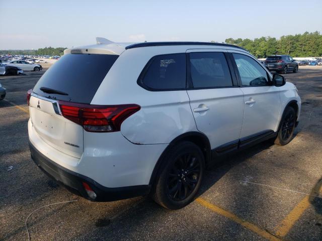 Photo 2 VIN: JA4AD3A36JZ048211 - MITSUBISHI OUTLANDER 