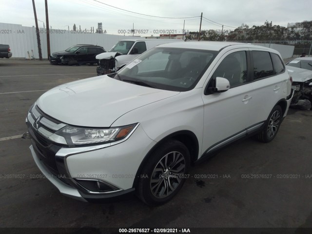 Photo 1 VIN: JA4AD3A36JZ060374 - MITSUBISHI OUTLANDER 