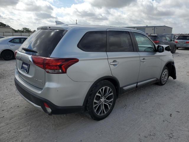 Photo 2 VIN: JA4AD3A36JZ066479 - MITSUBISHI OUTLANDER 