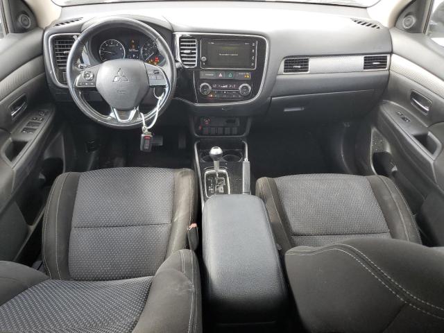 Photo 7 VIN: JA4AD3A36JZ066479 - MITSUBISHI OUTLANDER 