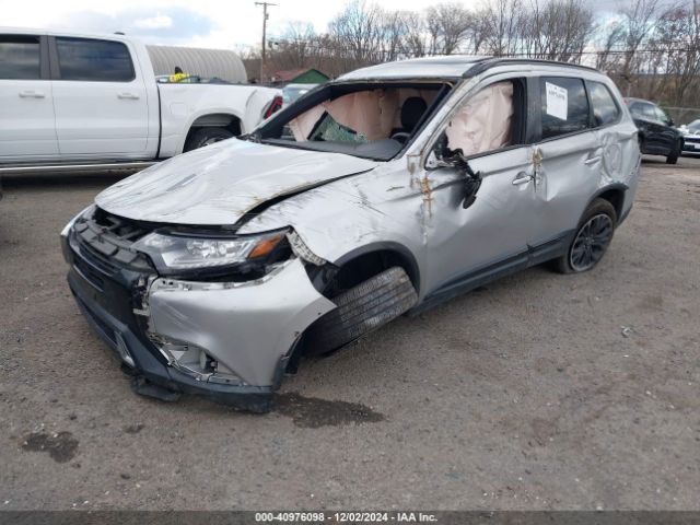 Photo 1 VIN: JA4AD3A36KZ031457 - MITSUBISHI OUTLANDER 