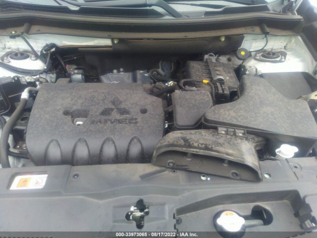 Photo 9 VIN: JA4AD3A36LZ039625 - MITSUBISHI OUTLANDER 