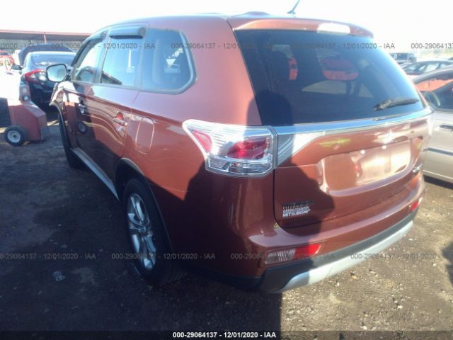 Photo 2 VIN: JA4AD3A37FZ006895 - MITSUBISHI OUTLANDER 