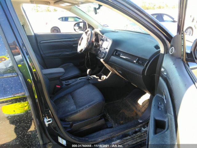 Photo 4 VIN: JA4AD3A37GZ033645 - MITSUBISHI OUTLANDER 