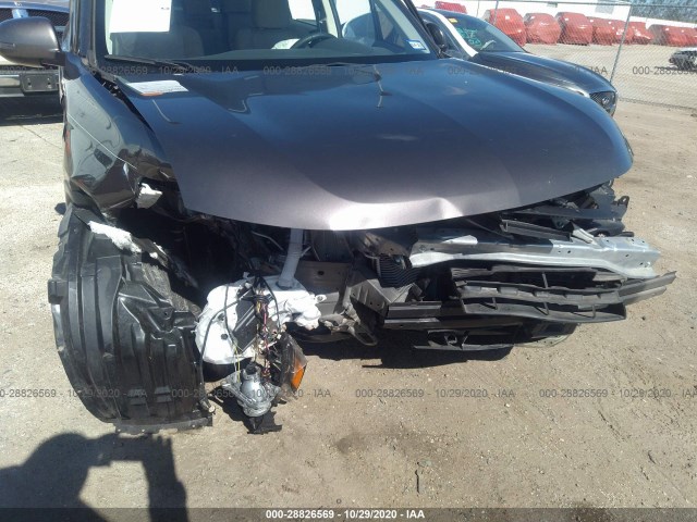 Photo 5 VIN: JA4AD3A37JZ021535 - MITSUBISHI OUTLANDER 