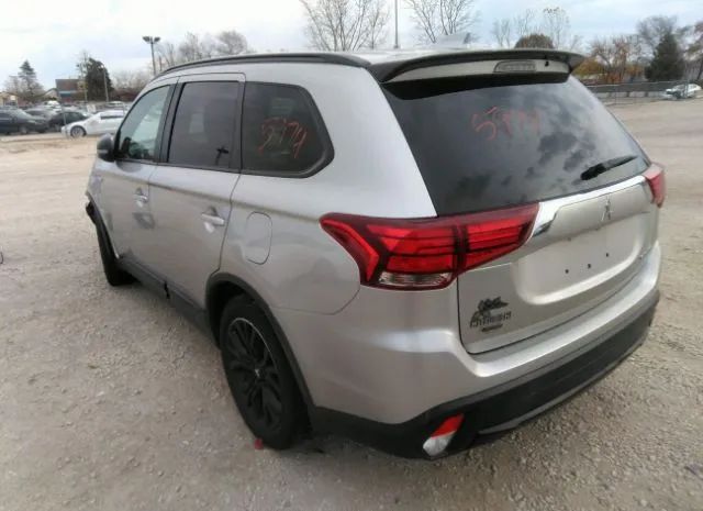 Photo 2 VIN: JA4AD3A37JZ047231 - MITSUBISHI OUTLANDER 