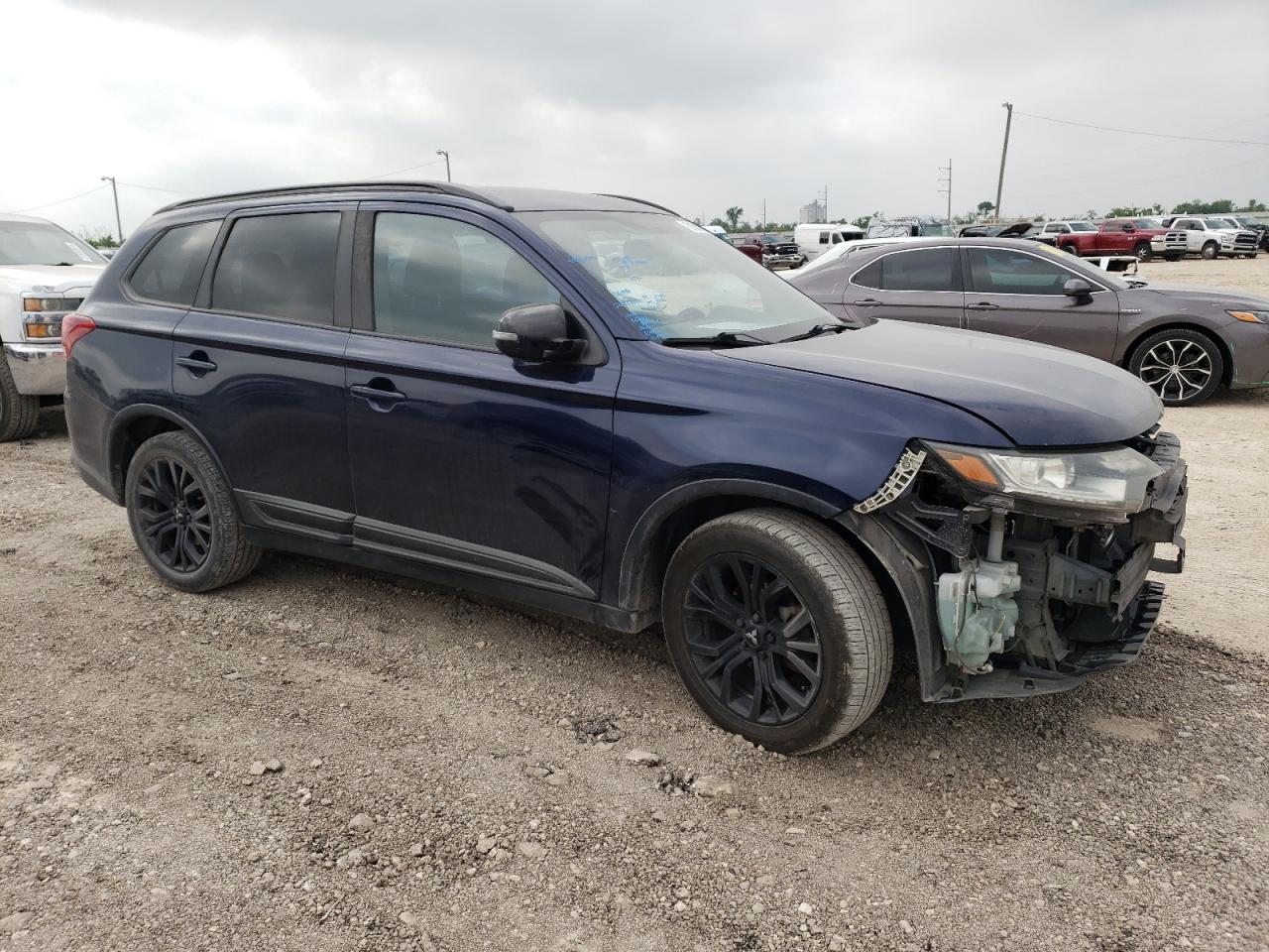 Photo 3 VIN: JA4AD3A37JZ049089 - MITSUBISHI OUTLANDER 