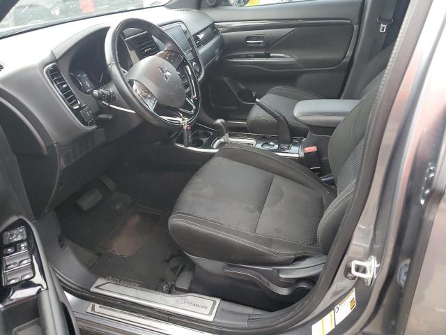 Photo 6 VIN: JA4AD3A37JZ055670 - MITSUBISHI OUTLANDER 