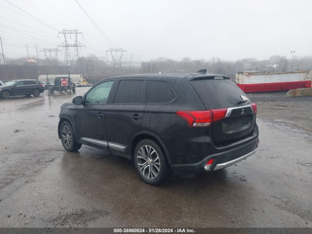 Photo 2 VIN: JA4AD3A37JZ055944 - MITSUBISHI OUTLANDER 