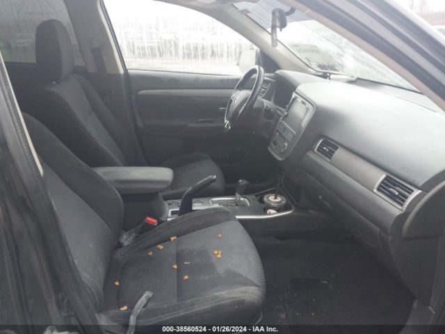 Photo 4 VIN: JA4AD3A37JZ055944 - MITSUBISHI OUTLANDER 