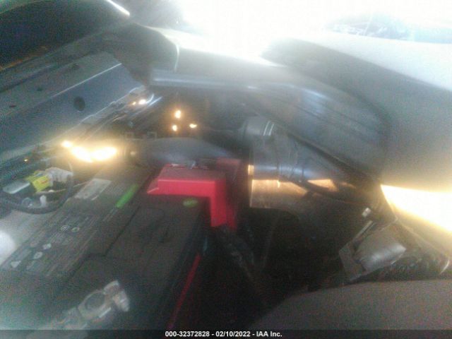 Photo 9 VIN: JA4AD3A37LZ005046 - MITSUBISHI OUTLANDER 