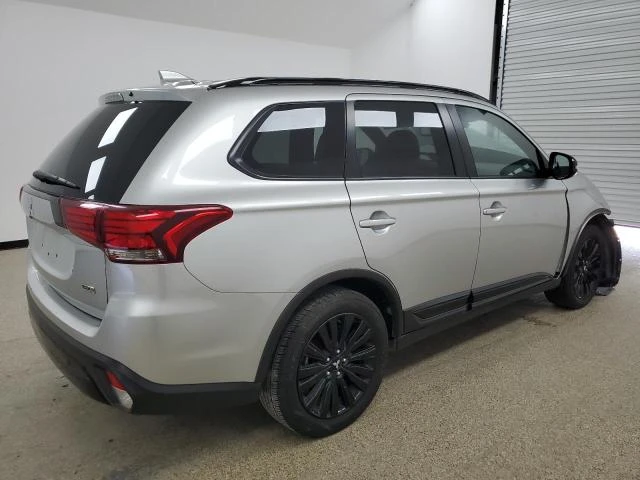 Photo 2 VIN: JA4AD3A37LZ043392 - MITSUBISHI OUTLANDER 