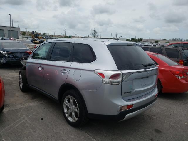 Photo 2 VIN: JA4AD3A38FZ005870 - MITSUBISHI OUTLANDER 