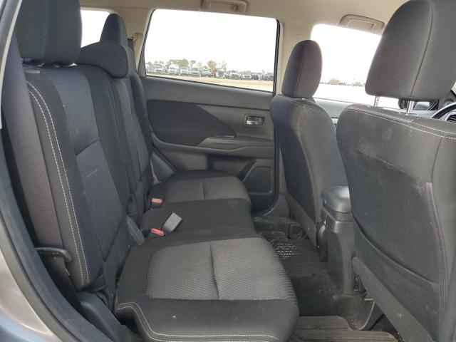 Photo 10 VIN: JA4AD3A38GZ009614 - MITSUBISHI OUTLANDER 