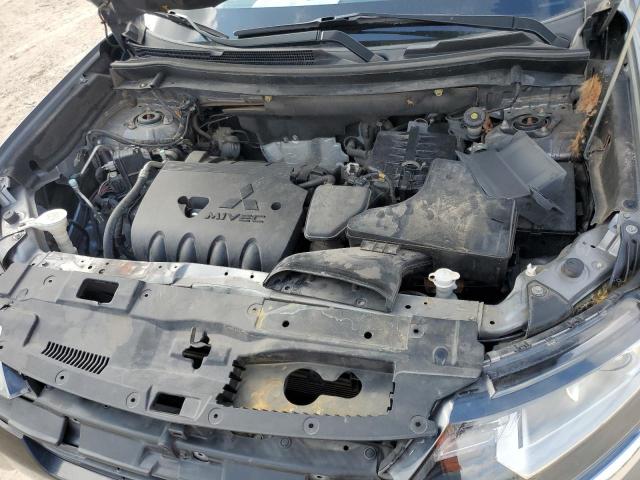 Photo 11 VIN: JA4AD3A38GZ009614 - MITSUBISHI OUTLANDER 