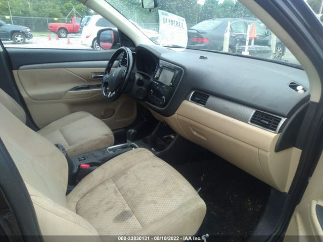 Photo 4 VIN: JA4AD3A38GZ014943 - MITSUBISHI OUTLANDER 