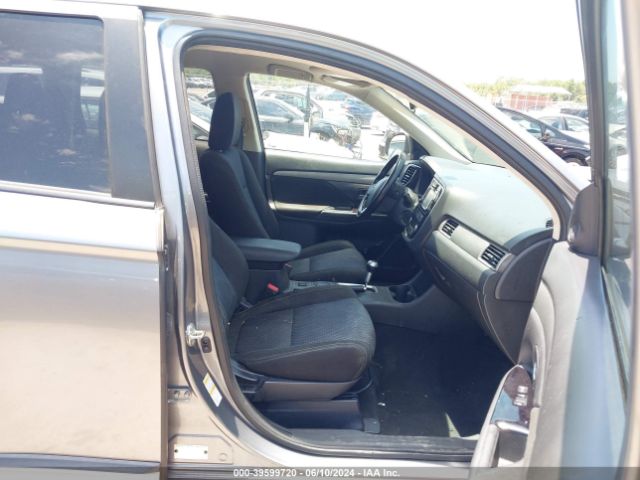 Photo 4 VIN: JA4AD3A38GZ049742 - MITSUBISHI OUTLANDER 