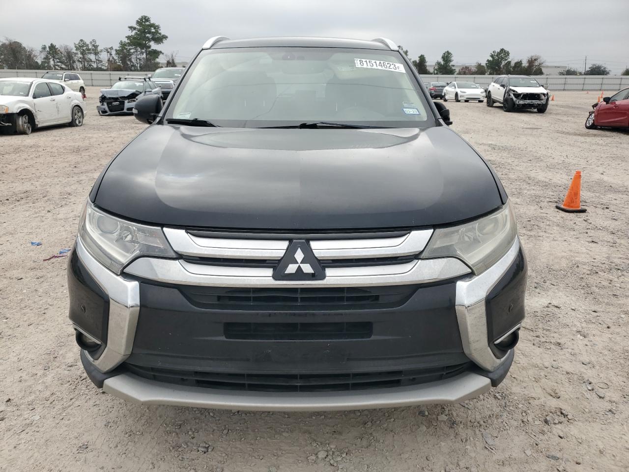 Photo 4 VIN: JA4AD3A38HZ013910 - MITSUBISHI OUTLANDER 