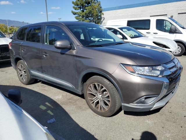 Photo 3 VIN: JA4AD3A38JZ006249 - MITSUBISHI OUTLANDER 